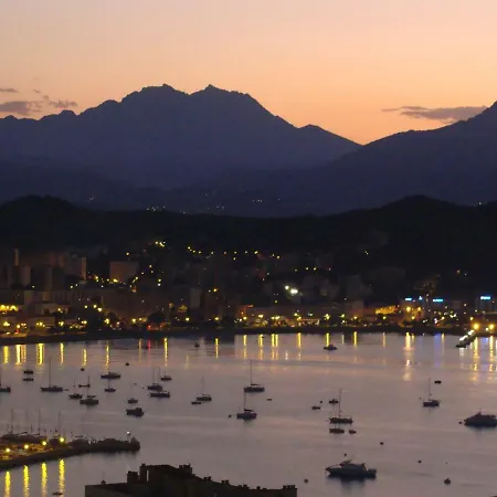 Le Pigeonnier Apartment