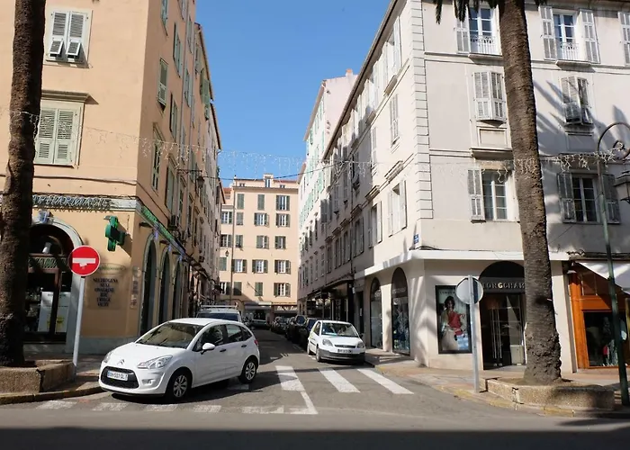 Le Pigeonnier Apartment