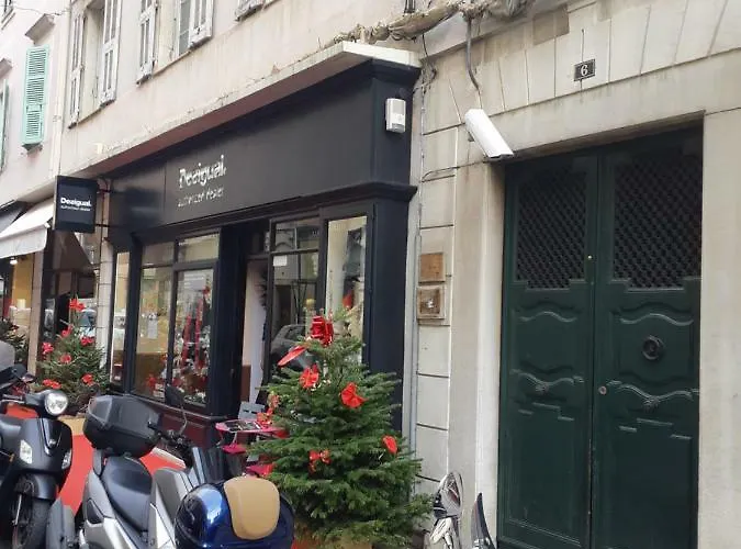 Le Pigeonnier Apartment *